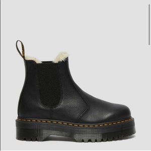DR. MARTENS 2976 FAUX FUR LINED PLATFORM CHELSEA BOOTS
